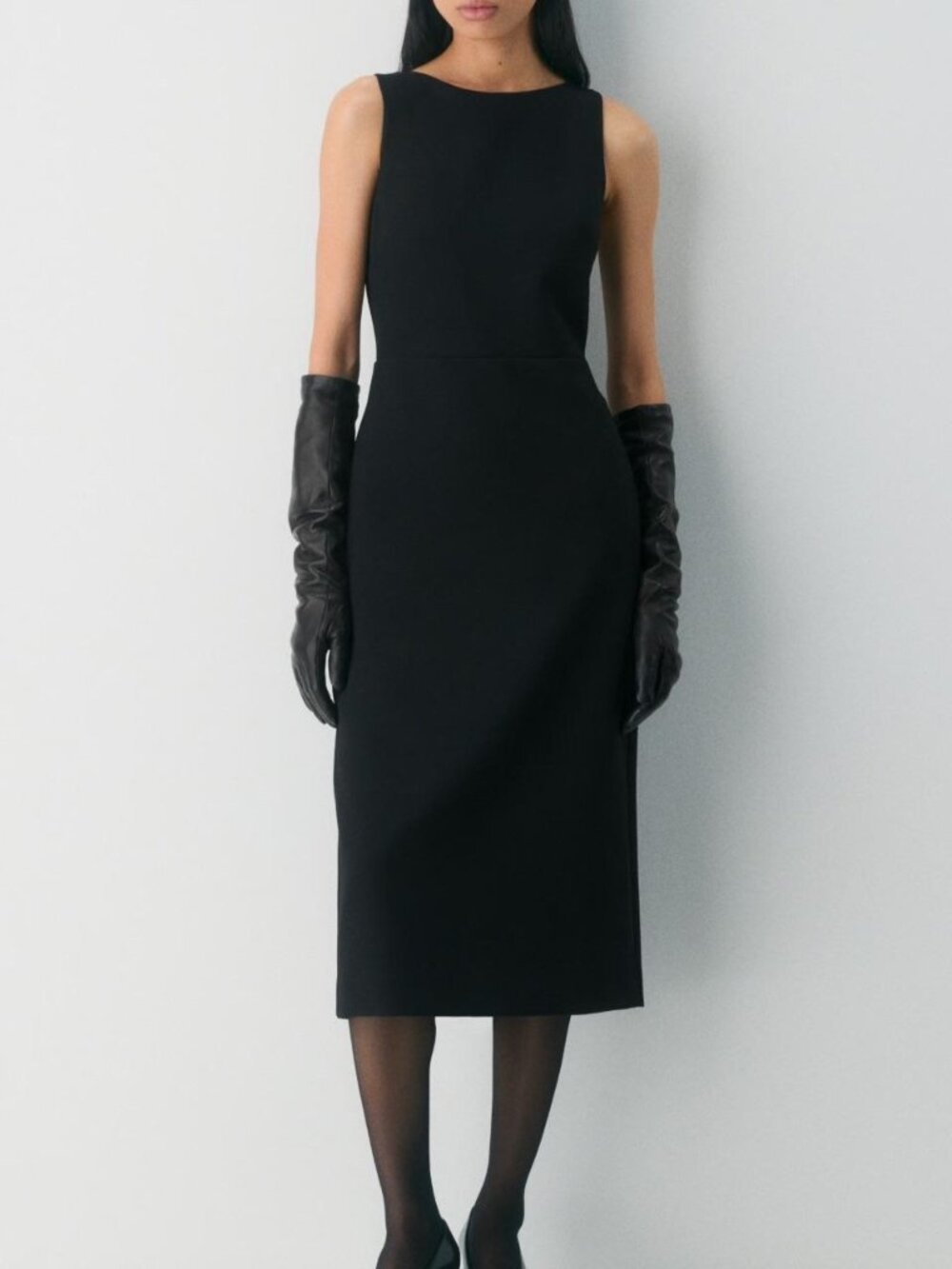 ISO Aritzia Bond Maxi Dress size 2, any color